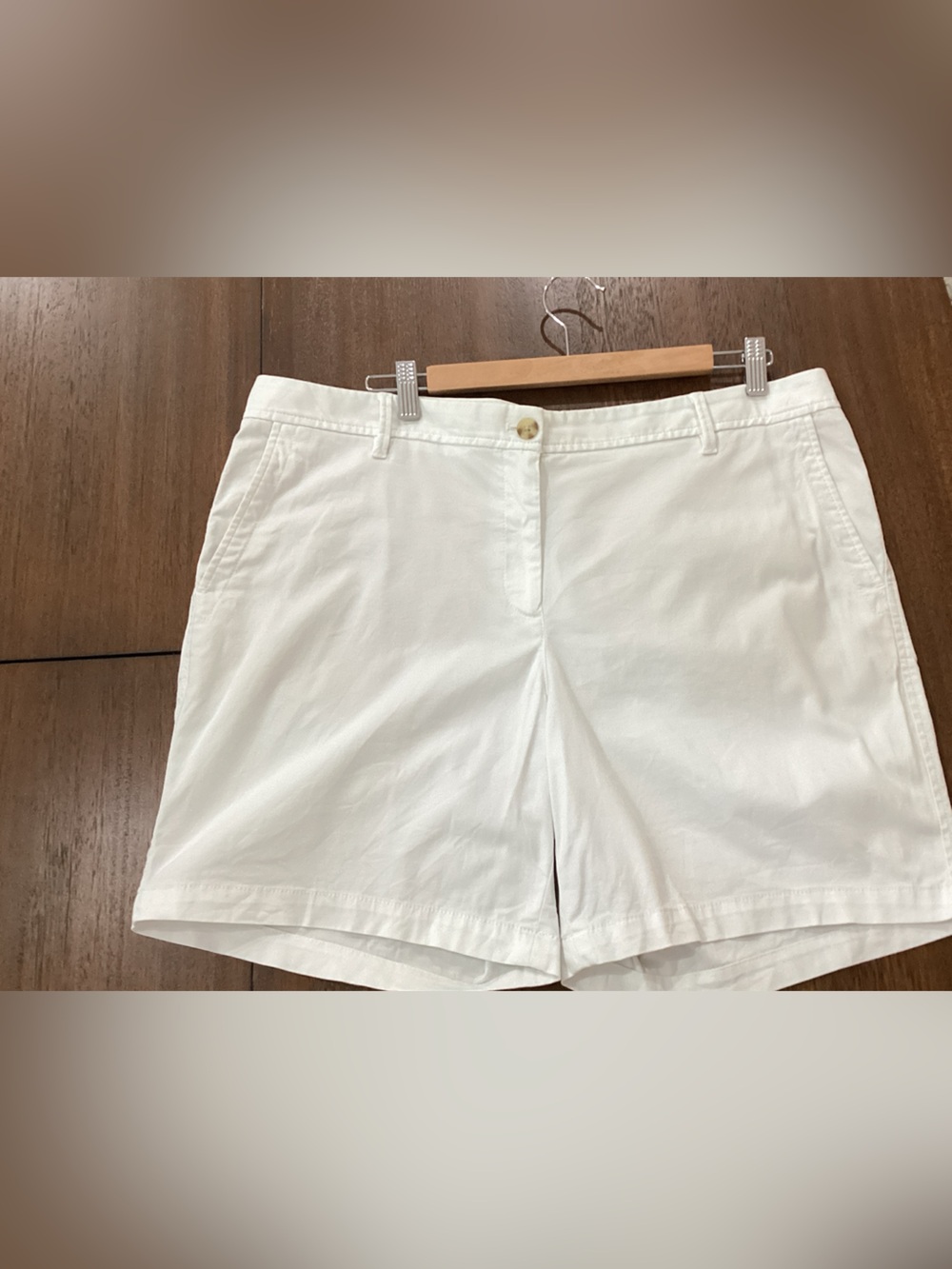 Women’s High-Waist White Shorts — Clean Summer Staple